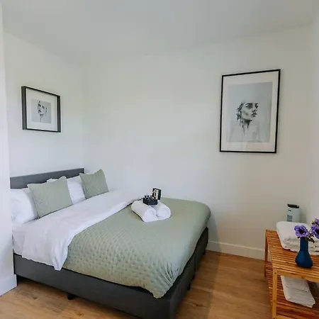 וילה Brand New Luxurious 6 Bedroom In