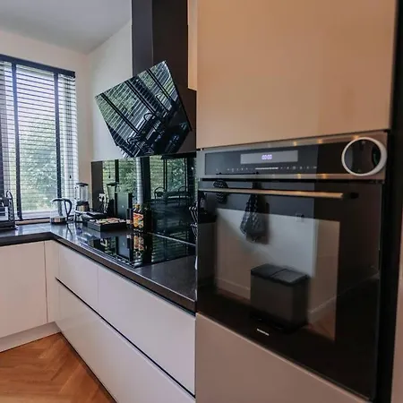 Brand New Luxurious 6 Bedroom In Amszterdam