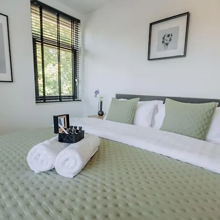 Brand New Luxurious 6 Bedroom In * Amszterdam