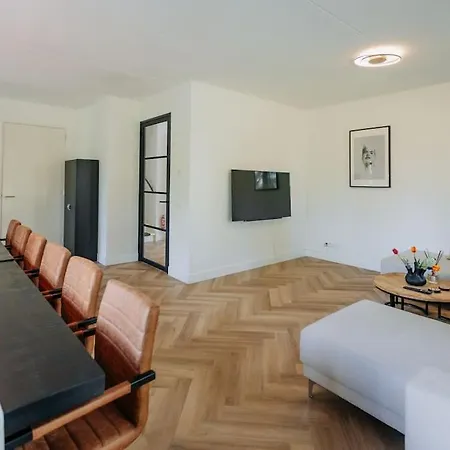 Villa Brand New Luxurious 6 Bedroom In *