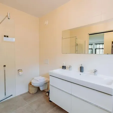 Brand New Luxurious 6 Bedroom In Villa Amsterdam
